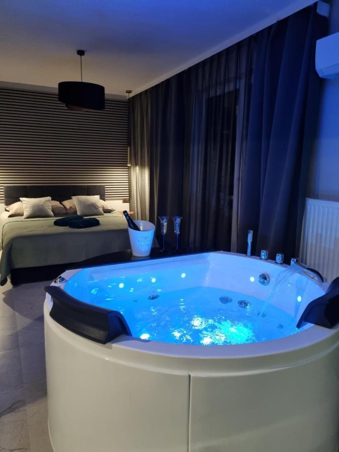 Apartament Jacuzzi Krakow Exterior photo