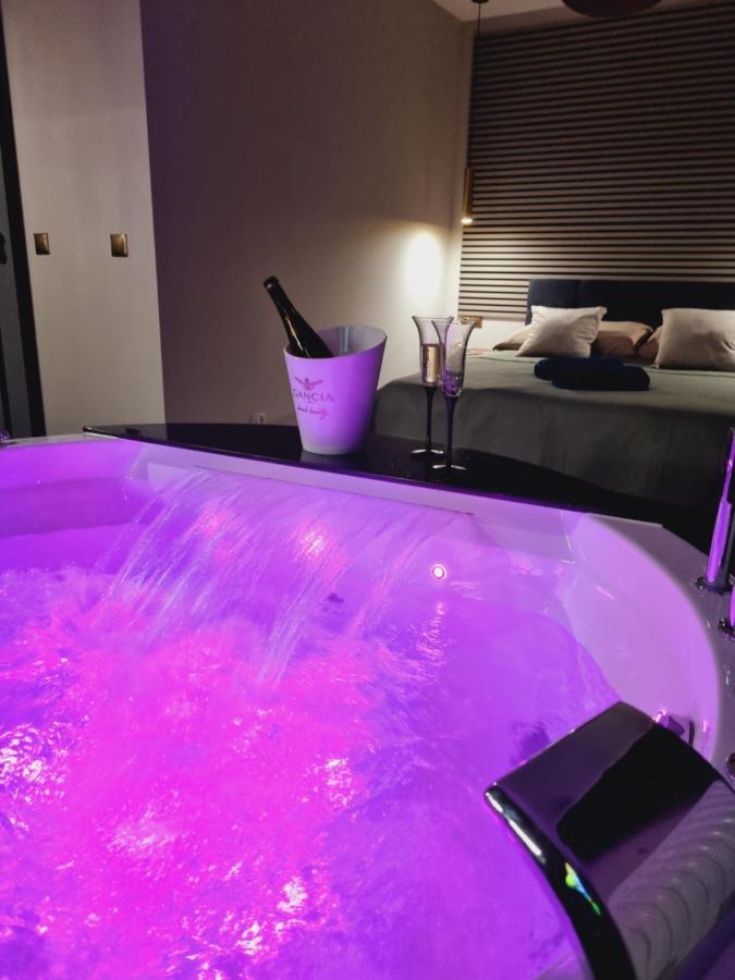 Apartament Jacuzzi Krakow Exterior photo
