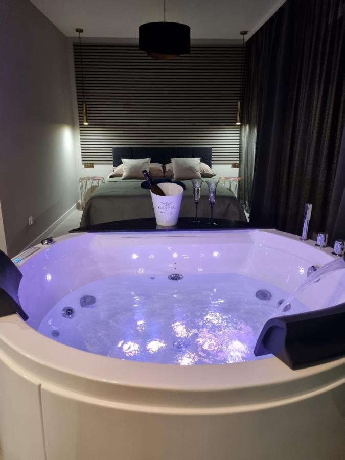 Apartament Jacuzzi Krakow Exterior photo